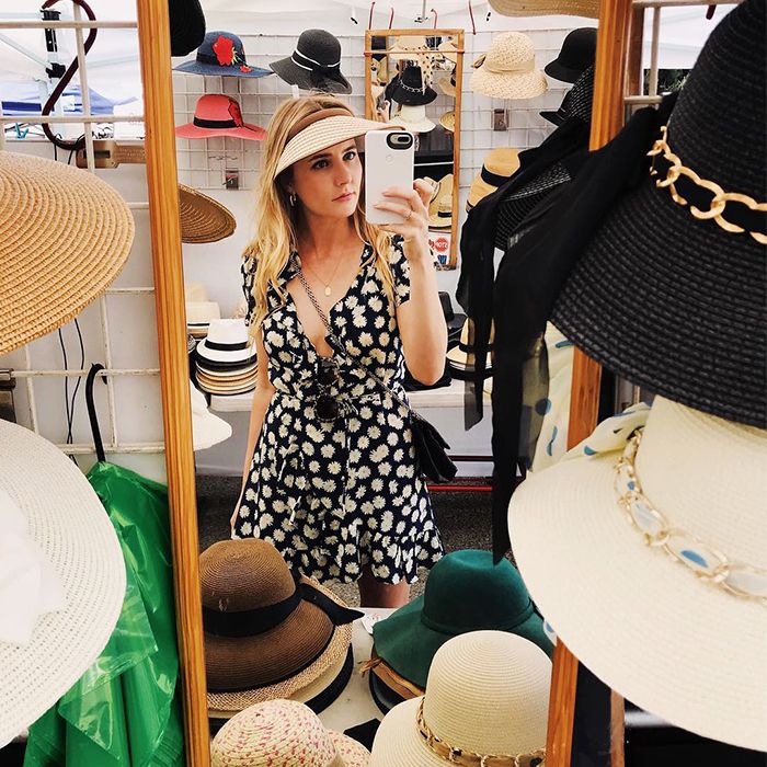 A Visor Fashion Trend That Is Starting To Sweep The Nation - Your ...